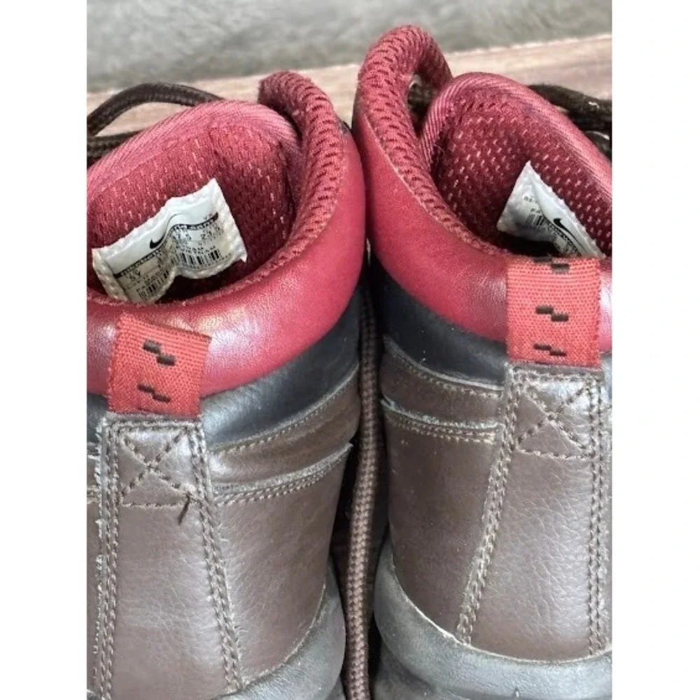 Nike Youth Hiking Boots Brown Burgundy Sneakers Kids Shoes Size‎ 5Y / No Insoles